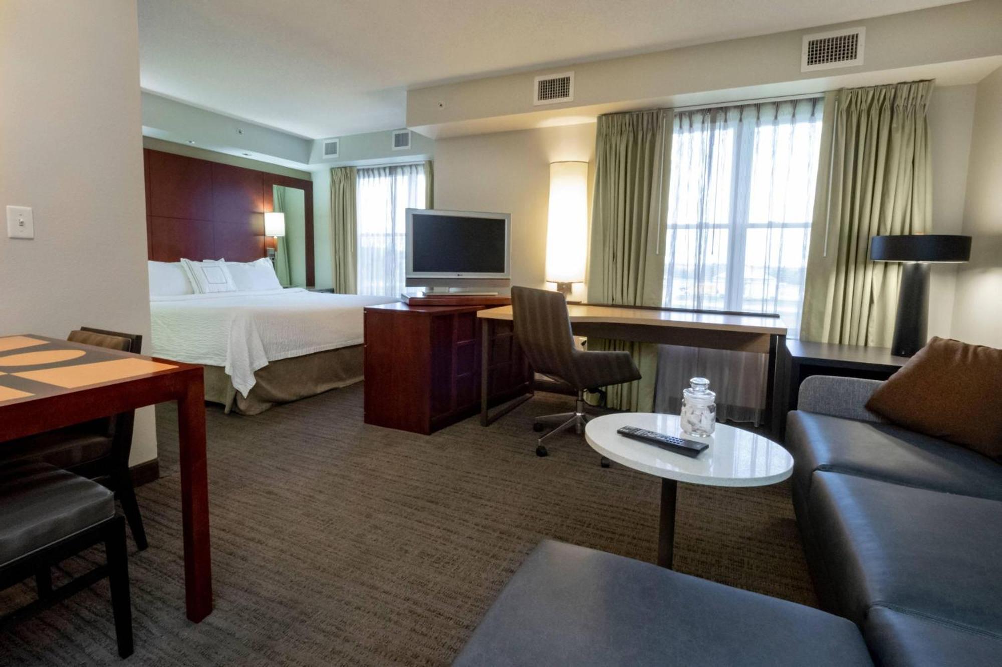 Residence Inn By Marriott Hazleton Bagian luar foto